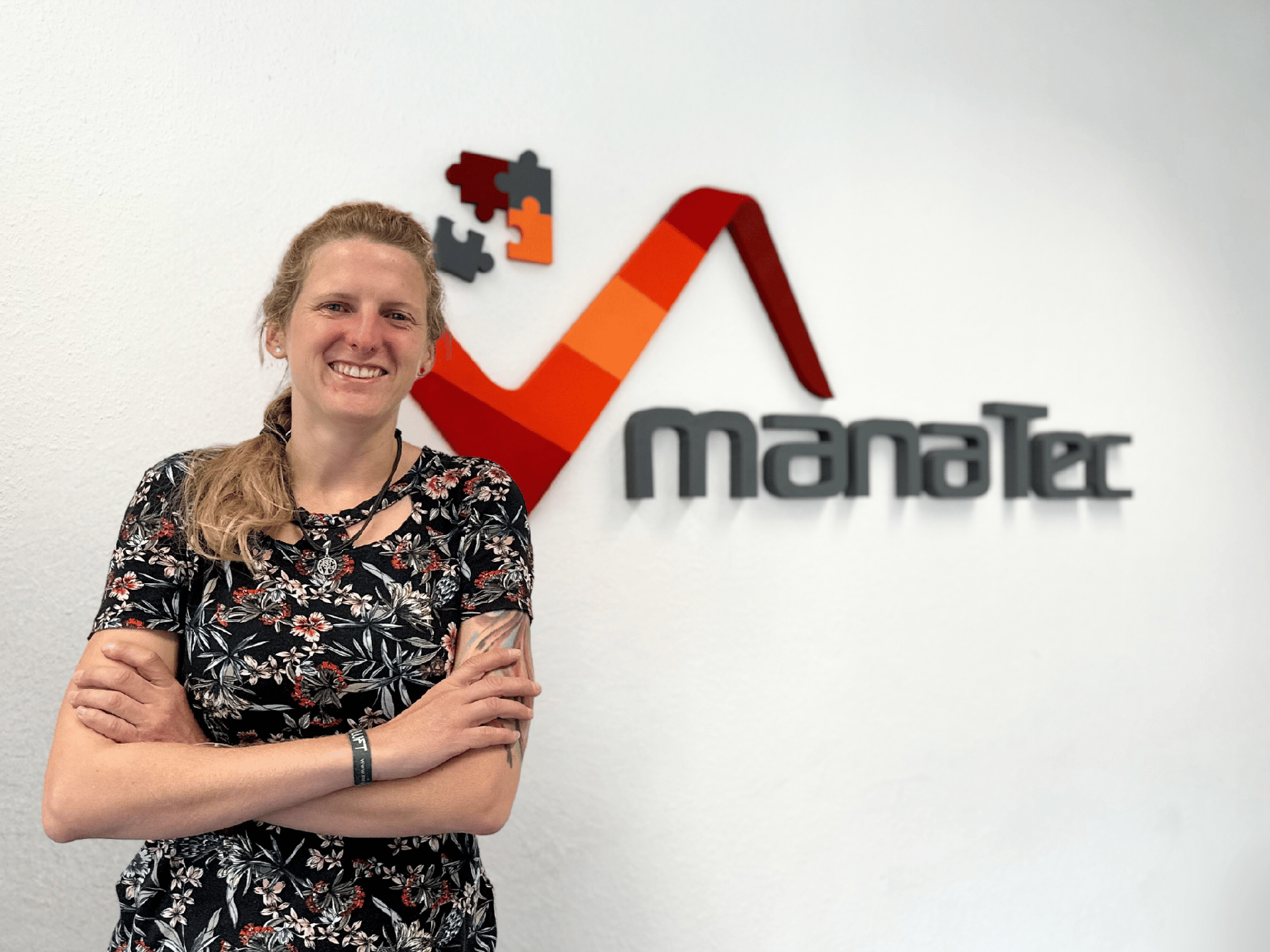 Stephanie von manatec Stephanie von manatec