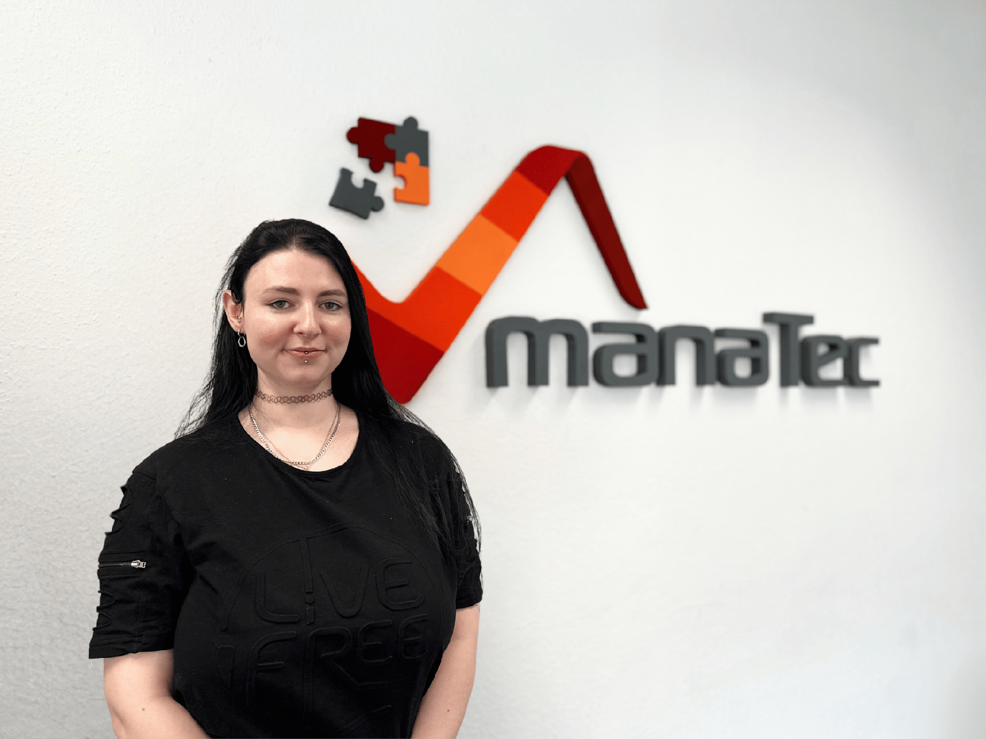 Angelina von manaTec Angelina von manaTec